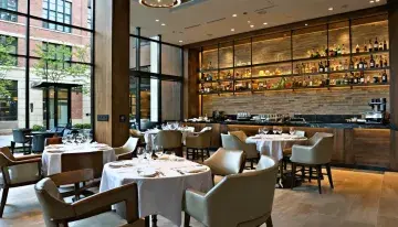 Greg Collier Elevates Fine &amp; Fettle with Southern Staples in Charlotte Hotel